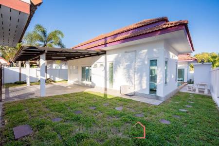 3 BED LOVELY VILLA WITH PRIVATE POOL IN HIN LEK FAI