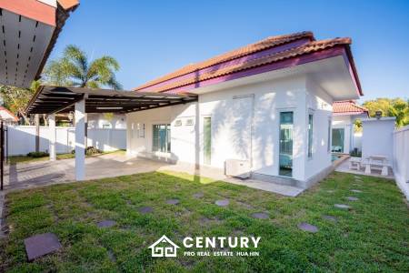 3 BED LOVELY VILLA WITH PRIVATE POOL IN HIN LEK FAI