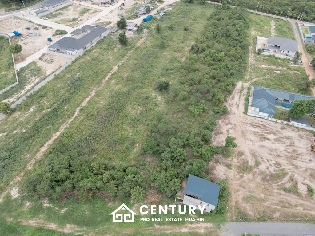 7000 sqm divided in 24 plots close to Pineapple Valley Golf