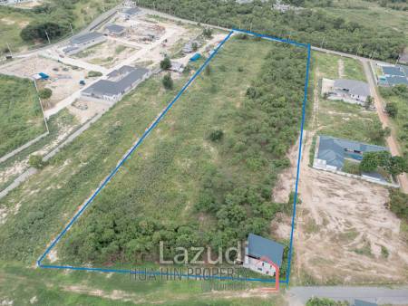 7000 sqm divided in 24 plots close to Pineapple Valley Golf