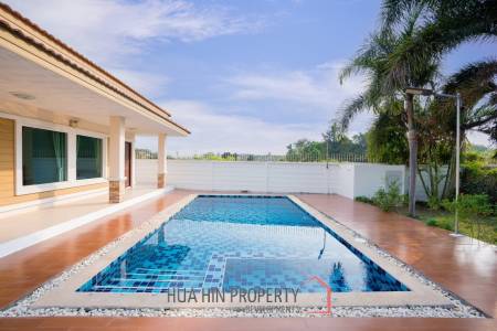 4 Bed Lovely Villa  Good Value  pool villa on end corner plot