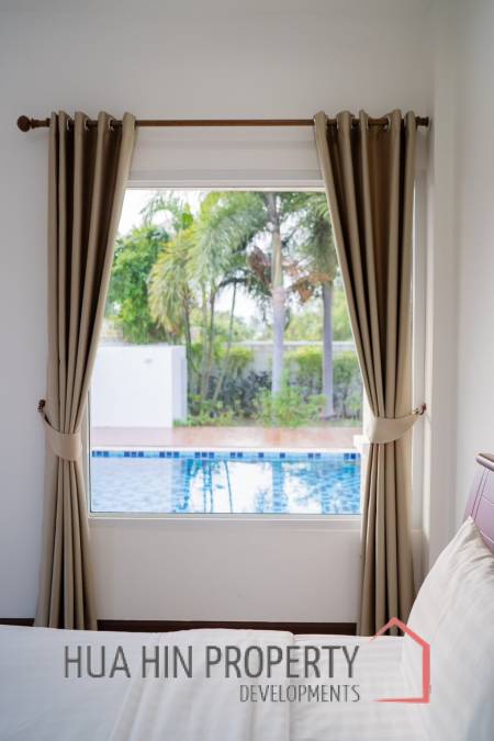 4 Bed Lovely Villa  Good Value  pool villa on end corner plot