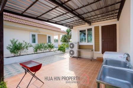 4 Bed Lovely Villa  Good Value  pool villa on end corner plot