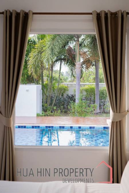 4 Bed Lovely Villa  Good Value  pool villa on end corner plot