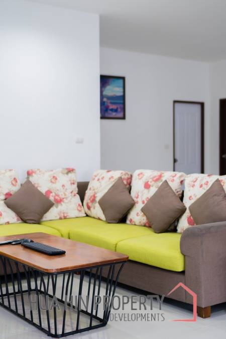 4 Bed Lovely Villa  Good Value  pool villa on end corner plot