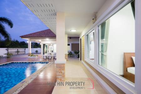 4 Bed Lovely Villa  Good Value  pool villa on end corner plot