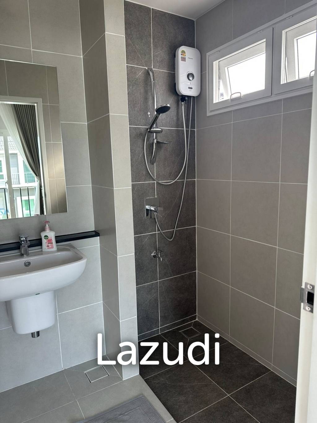3-Bedroom House For Rent At Supalai Bella Vichit