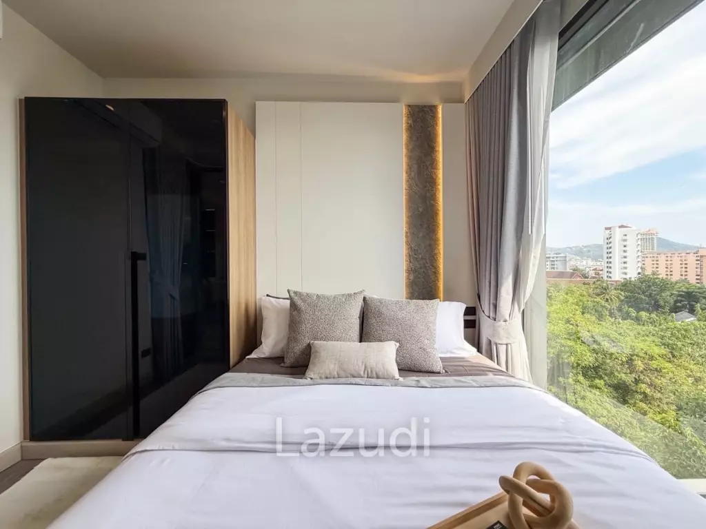 Luxurious 2-Bedroom Condo in The Deck Patong