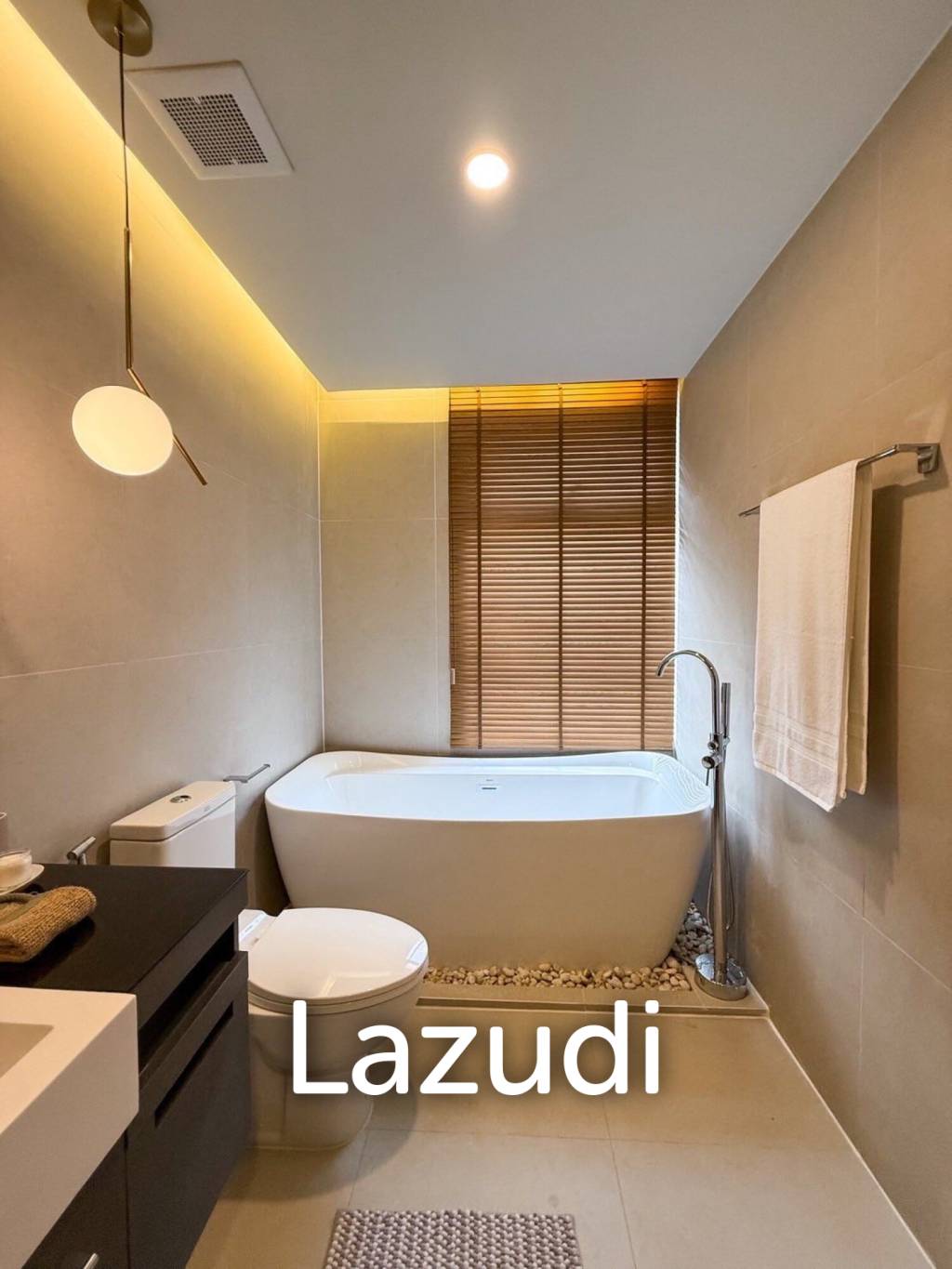 Luxurious 2-Bedroom Condo in The Deck Patong