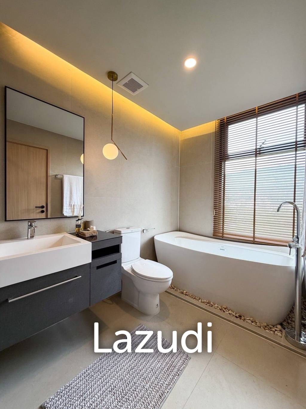 Luxurious 2-Bedroom Condo in The Deck Patong