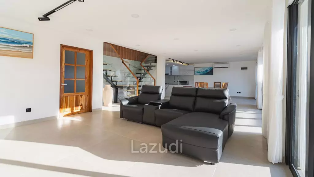 Brand new Modern 3 Bedroom close to the beach in Seminyak