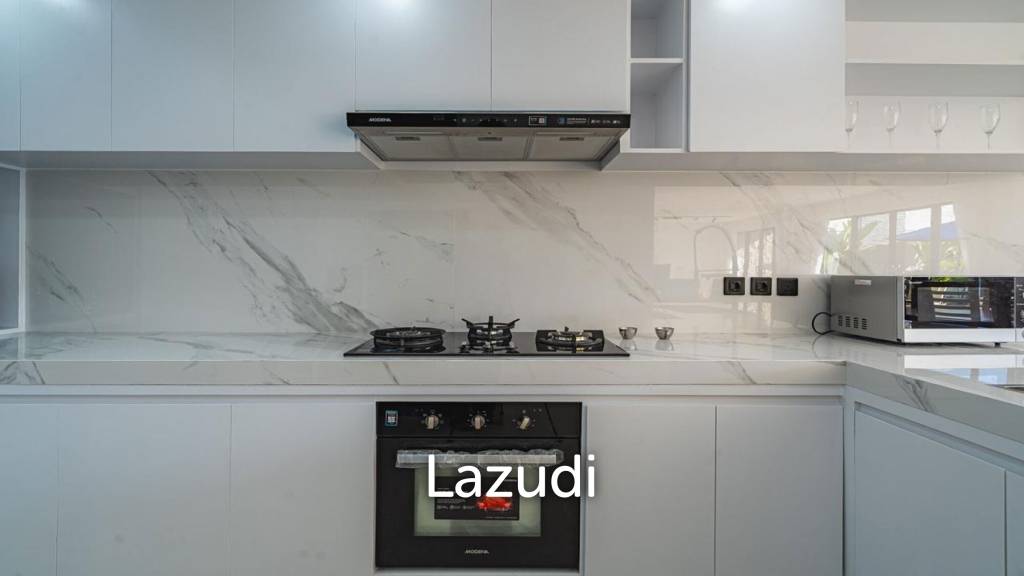 Brand new Modern 3 Bedroom close to the beach in Seminyak