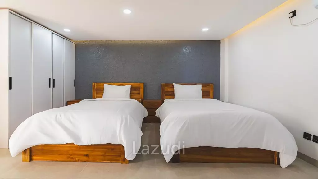 Brand new Modern 3 Bedroom close to the beach in Seminyak