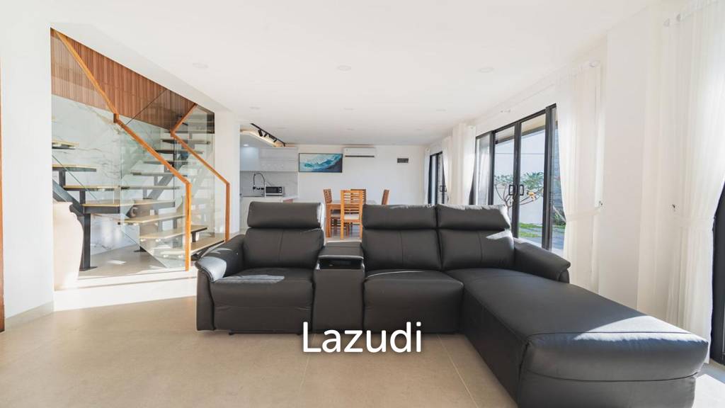 Brand new Modern 3 Bedroom close to the beach in Seminyak