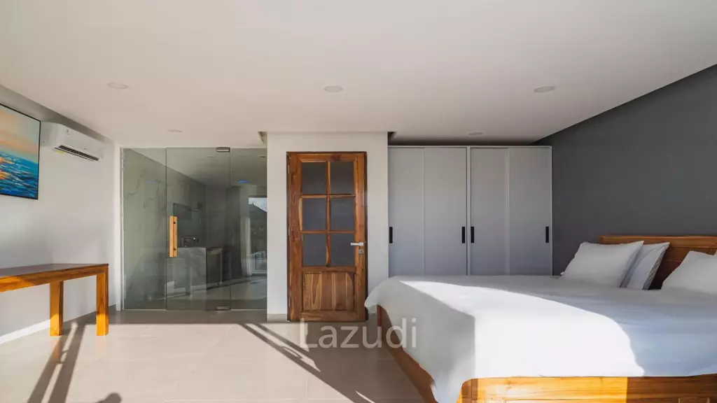 Brand new Modern 3 Bedroom close to the beach in Seminyak