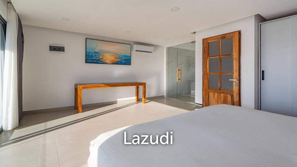 Brand new Modern 3 Bedroom close to the beach in Seminyak