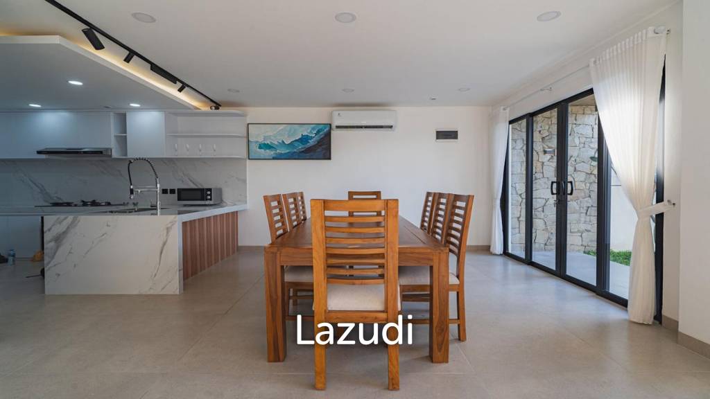 Brand new Modern 3 Bedroom close to the beach in Seminyak
