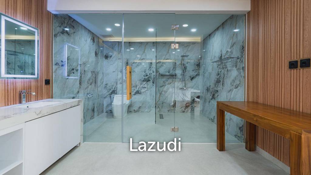 Brand new Modern 3 Bedroom close to the beach in Seminyak