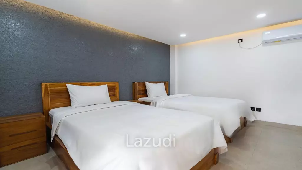 Brand new Modern 3 Bedroom close to the beach in Seminyak