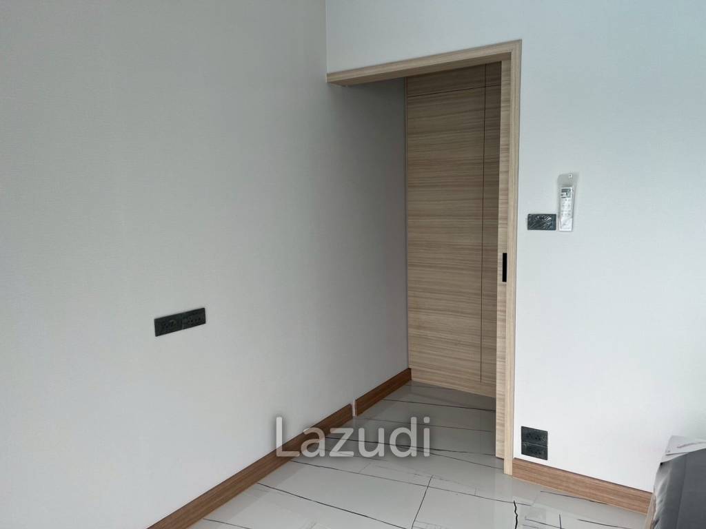 5 Bedrooms 7 Bathrooms 362 SQ.M. Villa In Mabprachan