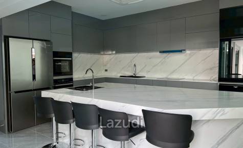 5 Bedrooms 7 Bathrooms 362 SQ.M. Villa In Mabprachan