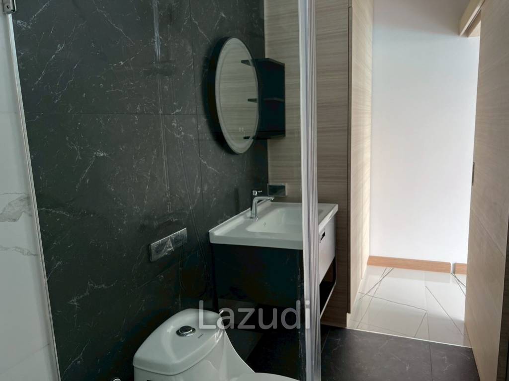 5 Bedrooms 7 Bathrooms 362 SQ.M. Villa In Mabprachan
