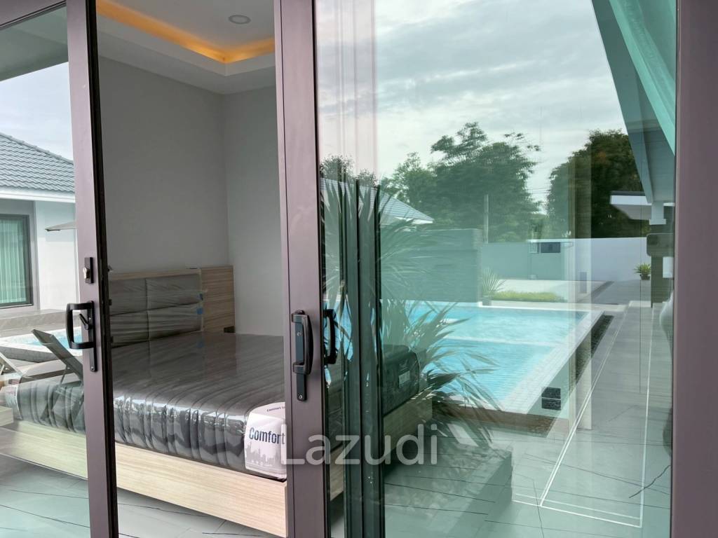 5 Bedrooms 7 Bathrooms 362 SQ.M. Villa In Mabprachan