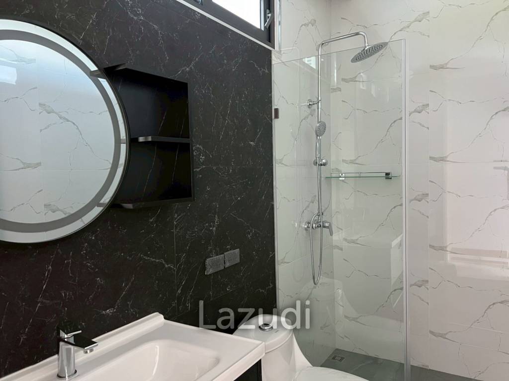 5 Bedrooms 7 Bathrooms 362 SQ.M. Villa In Mabprachan