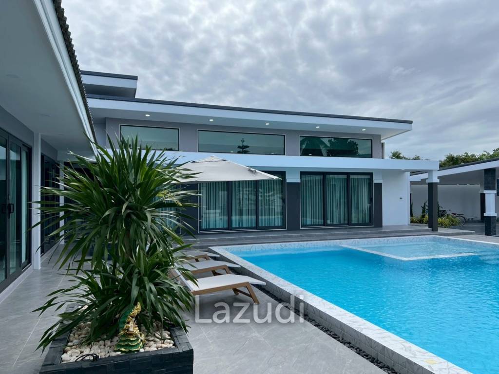 5 Bedrooms 7 Bathrooms 362 SQ.M. Villa In Mabprachan
