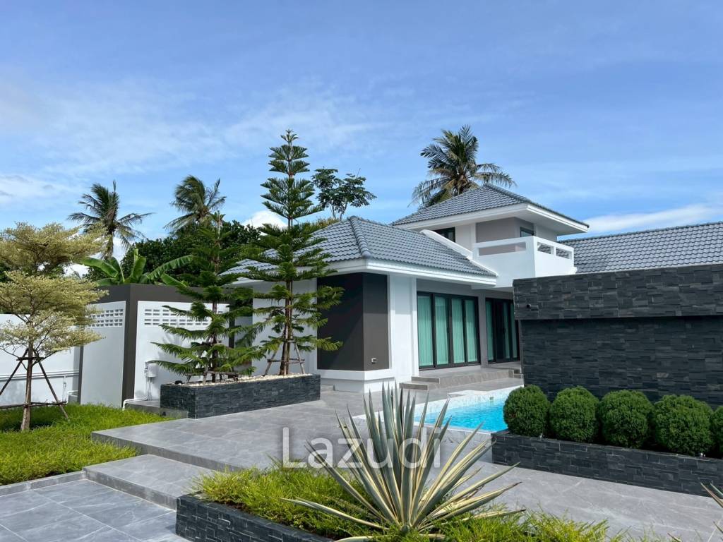 5 Bedrooms 7 Bathrooms 362 SQ.M. Villa In Mabprachan
