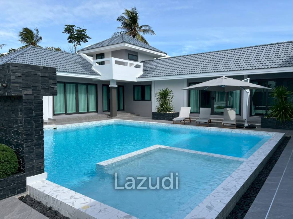 5 Bedrooms 7 Bathrooms 362 SQ.M. Villa In Mabprachan