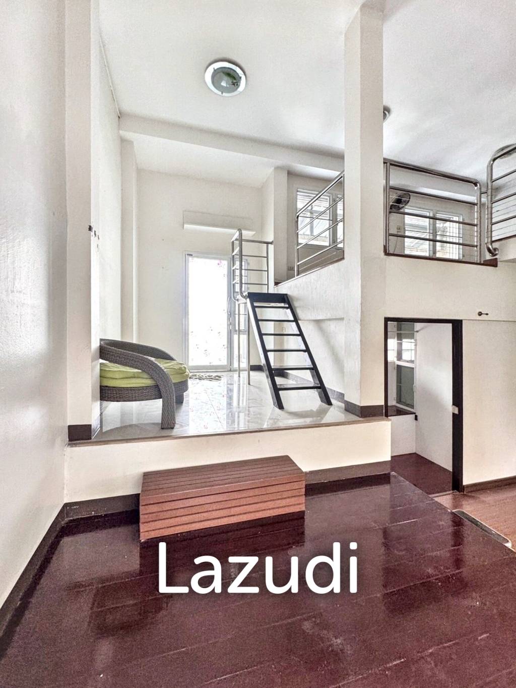4 Bedroom 6 Bathroom 28 Sq.w Leo Classic Place