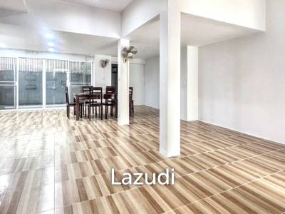 4 Bedroom 6 Bathroom 28 Sq.w Leo Classic Place