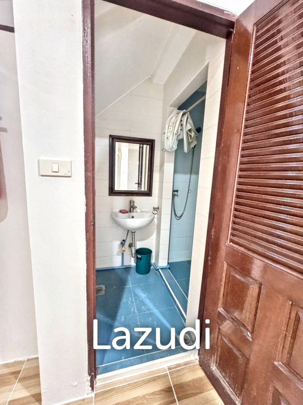 4 Bedroom 6 Bathroom 28 Sq.w Leo Classic Place