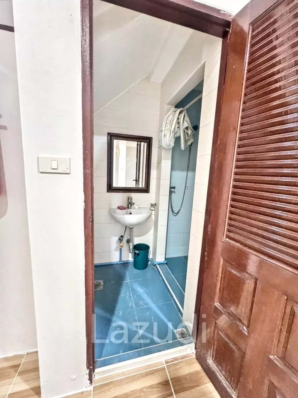 4 Bedroom 6 Bathroom 28 Sq.w Leo Classic Place