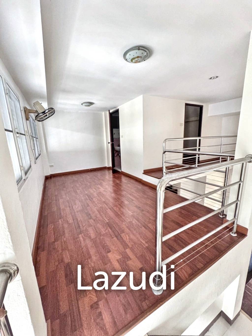 4 Bedroom 6 Bathroom 28 Sq.w Leo Classic Place