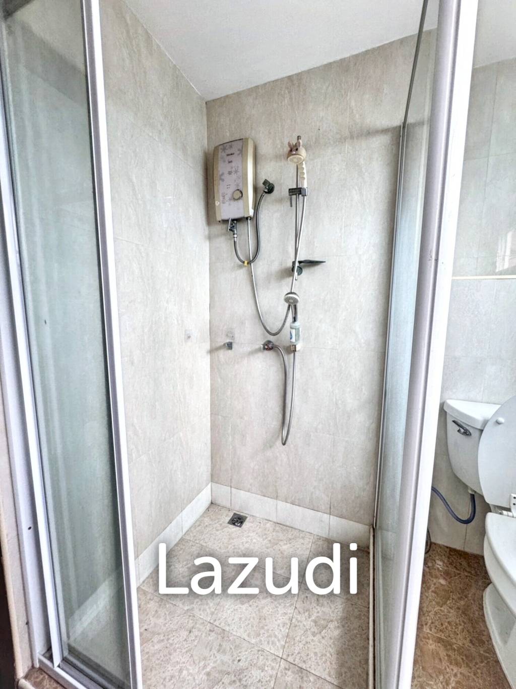4 Bedroom 6 Bathroom 28 Sq.w Leo Classic Place