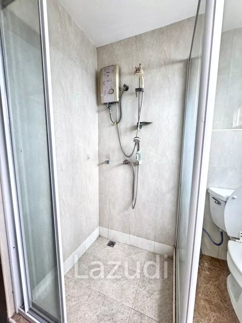 4 Bedroom 6 Bathroom 28 Sq.w Leo Classic Place