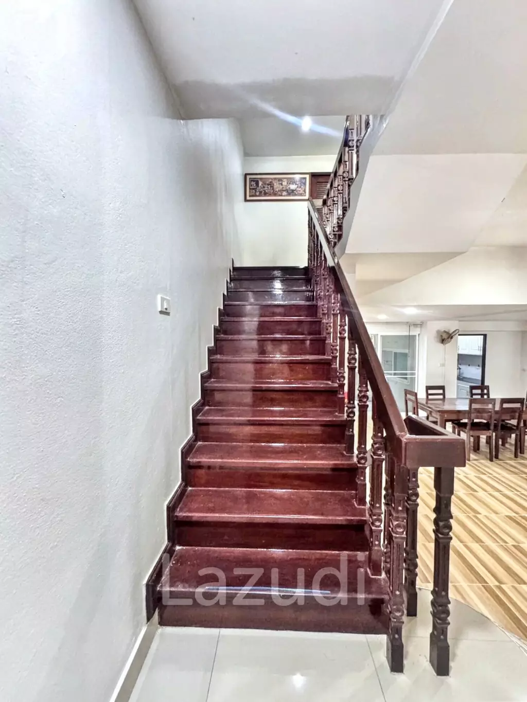 4 Bedroom 6 Bathroom 28 Sq.w Leo Classic Place