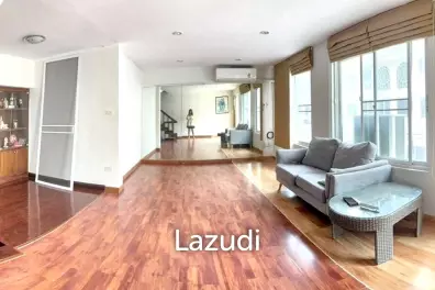 4 Bedroom 6 Bathroom 28 Sq.w Leo Classic Place
