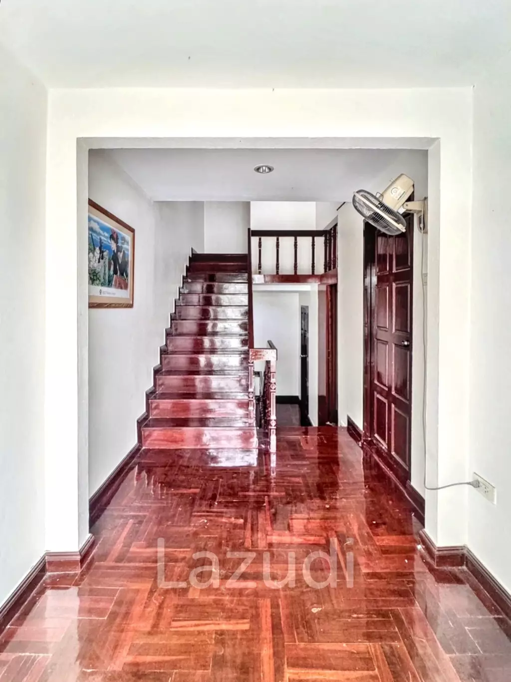 4 Bedroom 6 Bathroom 28 Sq.w Leo Classic Place