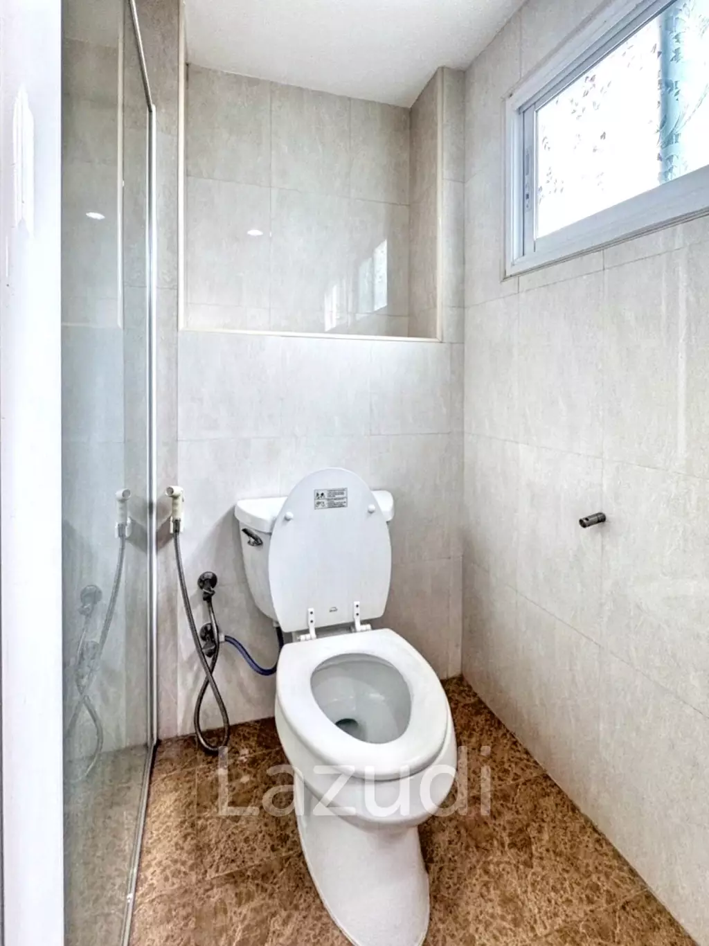 4 Bedroom 6 Bathroom 28 Sq.w Leo Classic Place