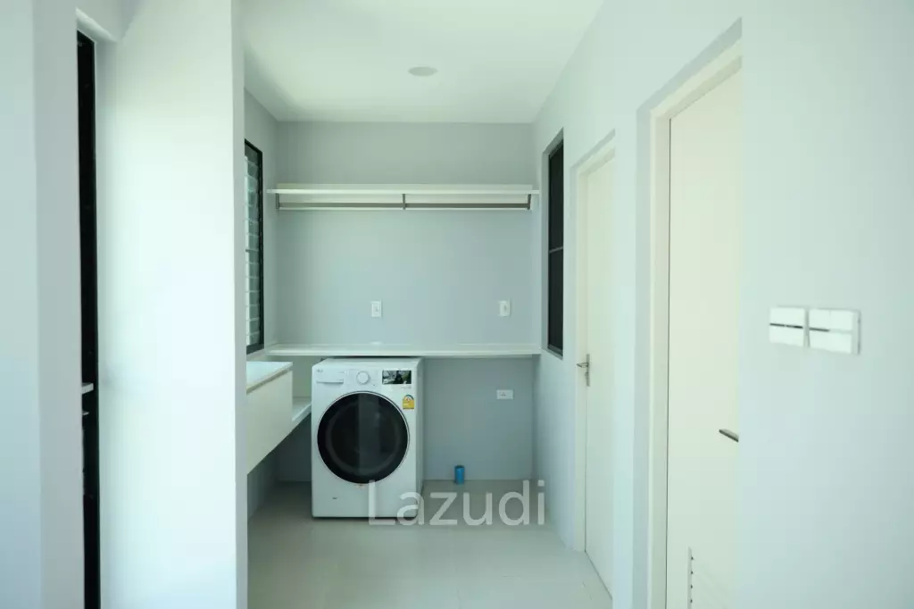 5 bed 6 bath 449 SQ.M for rent with private pool