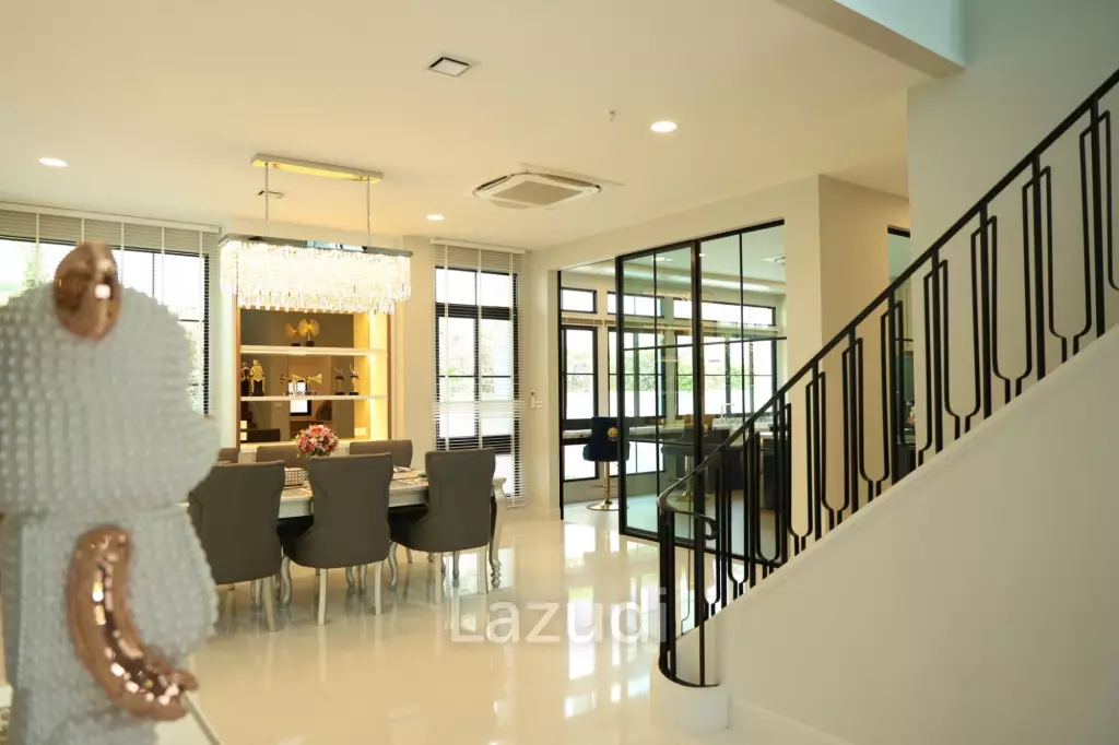 5 bed 6 bath 449 SQ.M for rent with private pool