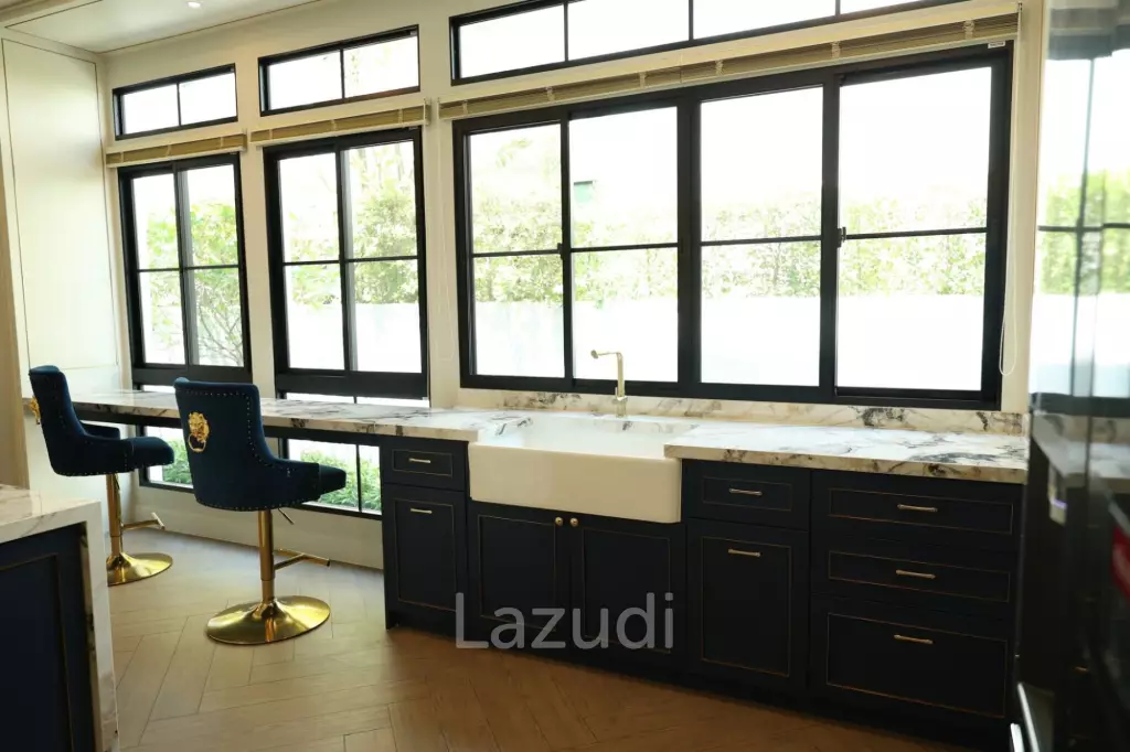 5 bed 6 bath 449 SQ.M for rent with private pool
