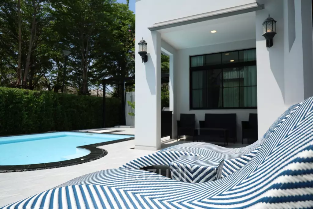 5 bed 6 bath 449 SQ.M for rent with private pool