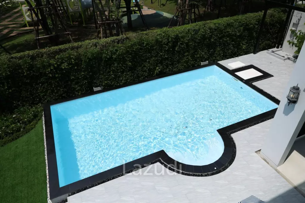 5 bed 6 bath 449 SQ.M for rent with private pool