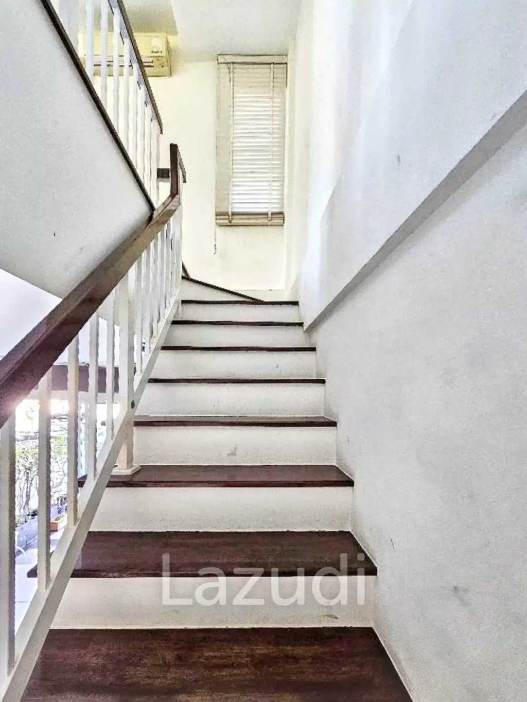 3 Bed 3 Bath 162 SQ.M At Town Avenue Rama9