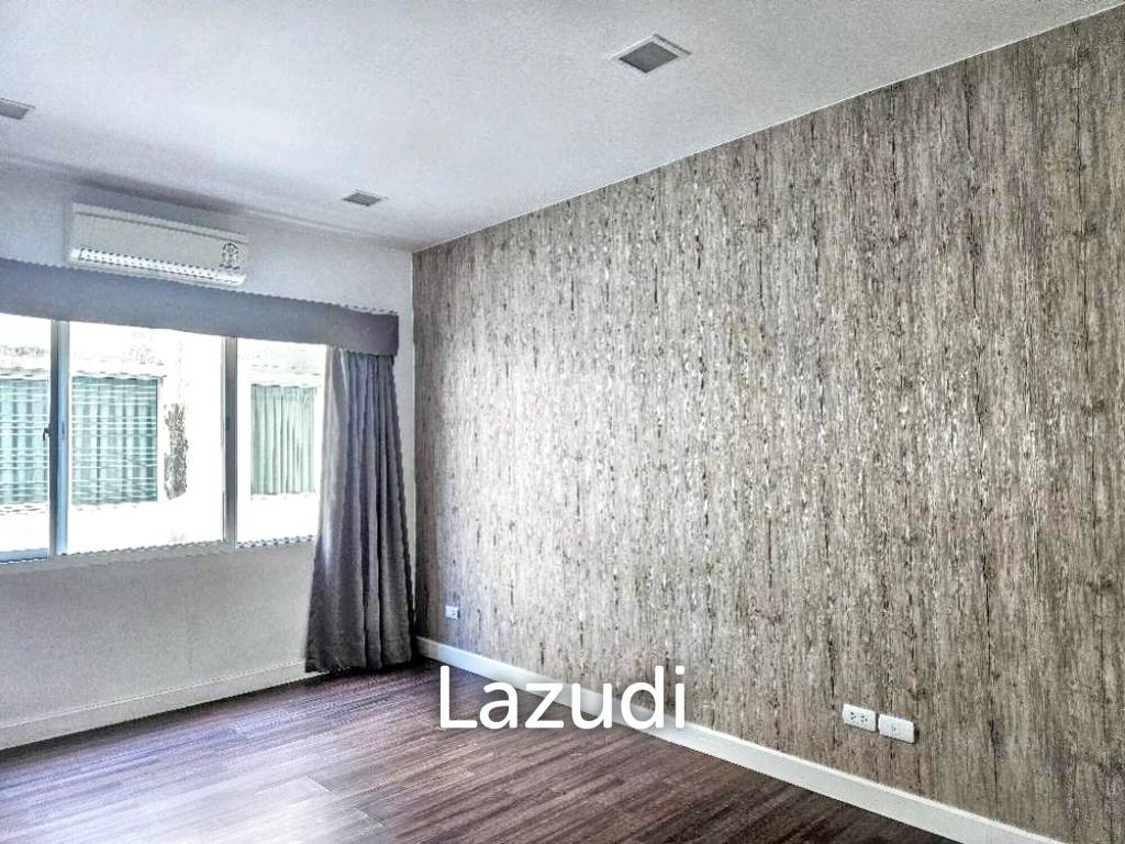 3 Bed 3 Bath 162 SQ.M At Town Avenue Rama9