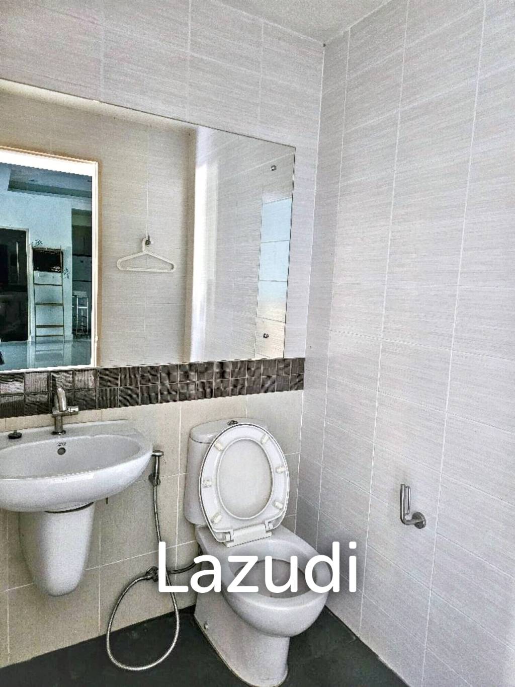 3 Bed 3 Bath 162 SQ.M At Town Avenue Rama9